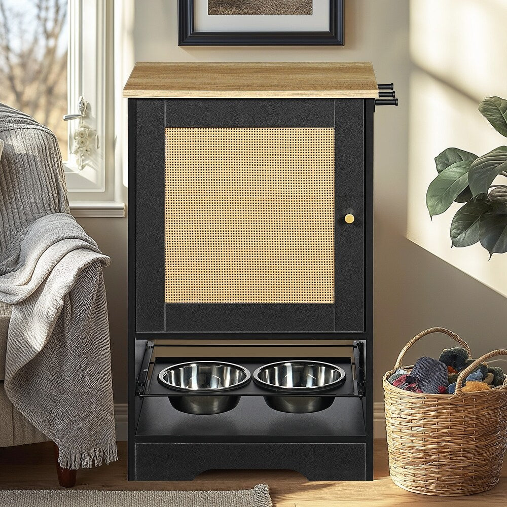 Feeding Station With 1 Lockers